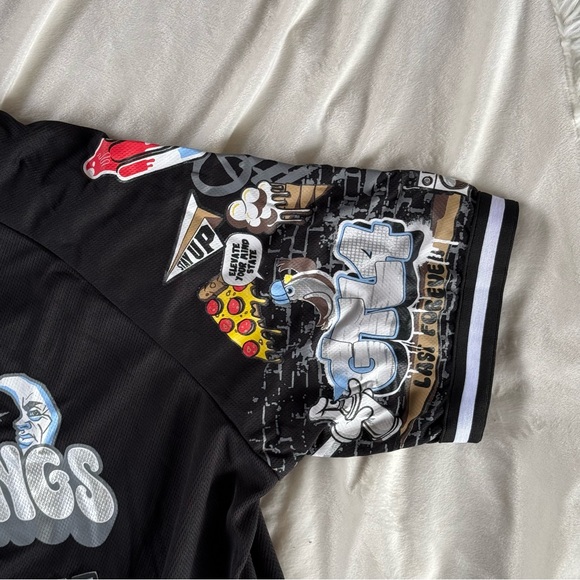 GTL4 Men’s baseball style jersey NWT XL Multi graphics primary black - Picture 5 of 8